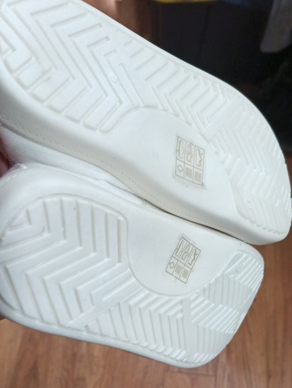 Casual Women's White Lace-Up Canvas Sneakers - Picture 4 of 8